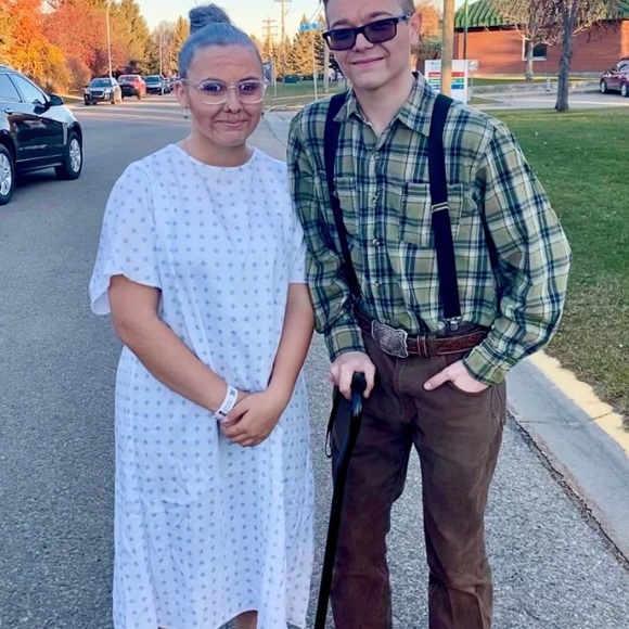 Halloween costume - Picture 3 of 3